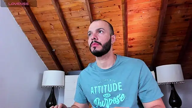 Snapshot of Tom_Bailey chatting on September 14, 2025, 12:27 pm Tom Bailey online show from September 14, 2025, 12:27 pm