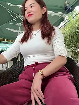 Emily 9xx online show from December 25, 2024, 6:31 am