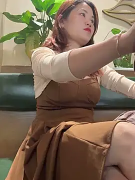 Emily 9xx online show from March 18, 2025, 2:40 am