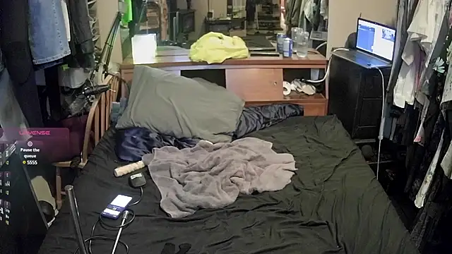 sissy d34 online show from February 6, 2025, 10:14 am