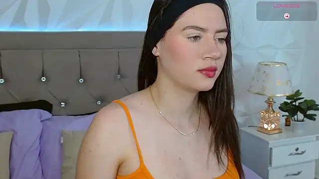 Gwen drew online show from November 5, 2025, 1:58 pm