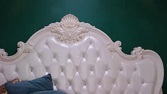 ArielBurn online show from September 15, 2025, 12:22 am