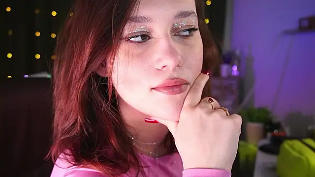 LolaLemona online show from March 11, 2026, 10:31 am