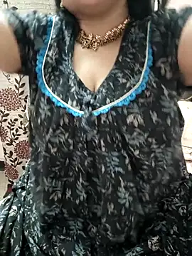 cuteyqueen online show from March 14, 2026, 11:49 am