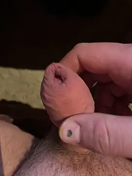 Kemenyfasz93 online show from March 2, 2025, 7:43 am