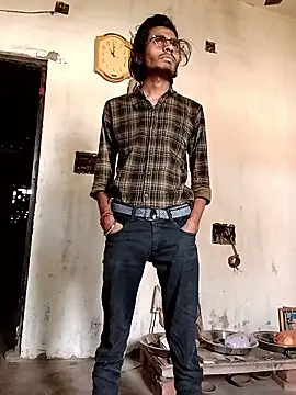 Yasha 14C Creator online show from February 6, 2026, 5:25 am