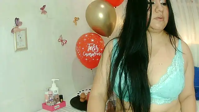 keterinjones--11 online show from September 11, 2025, 9:48 pm