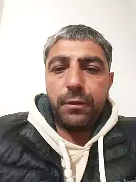 Snapshot of Muratcanik44 chatting on February 3, 2026, 12:21 am Muratcanik44 online show from February 3, 2026, 12:21 am