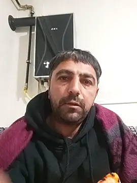 Snapshot of Muratcanik44 chatting on February 19, 2026, 2:08 am Muratcanik44 online show from February 19, 2026, 2:08 am