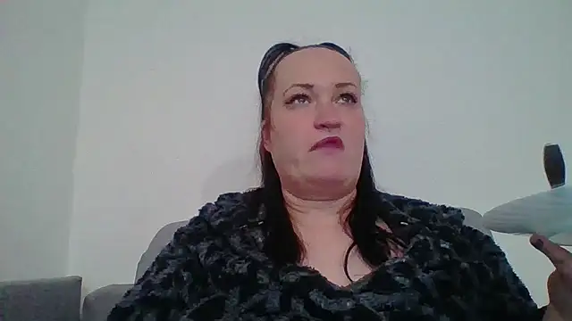  squirty cum lady  online show from October 19, 2025, 3:42 am