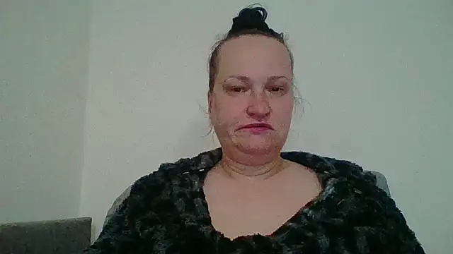  squirty cum lady  online show from October 12, 2025, 2:57 am