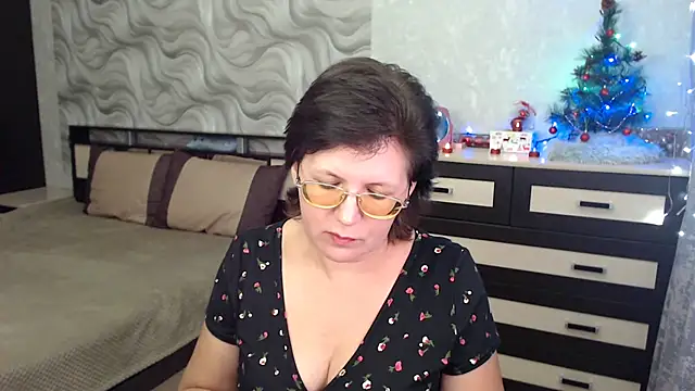 VitaCharm online show from January 7, 2025, 8:31 pm