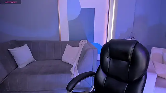 AllyJensen online show from March 13, 2025, 10:57 am