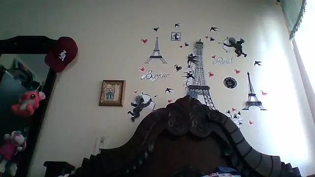 Snapshot of trianabell chatting on November 8, 2025, 4:21 pm trianabell online show from November 8, 2025, 4:21 pm