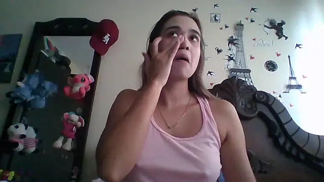 Snapshot of trianabell chatting on November 4, 2025, 4:55 pm trianabell online show from November 4, 2025, 4:55 pm