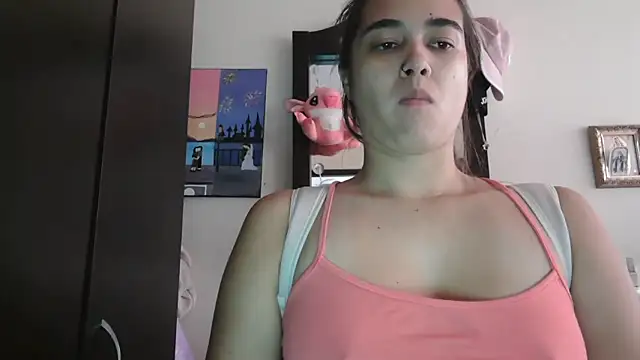 trianabell online show from February 19, 2026, 4:26 pm