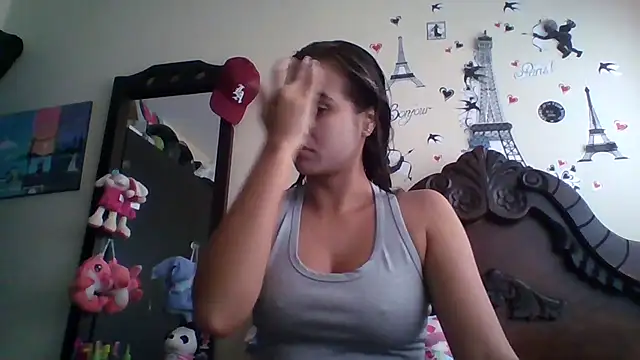 Snapshot of trianabell chatting on October 22, 2025, 5:01 pm trianabell online show from October 22, 2025, 5:01 pm