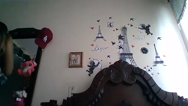 Snapshot of trianabell chatting on November 24, 2025, 5:35 pm trianabell online show from November 24, 2025, 5:35 pm