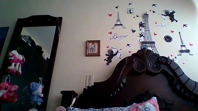 Snapshot of trianabell chatting on October 4, 2025, 4:52 pm trianabell online show from October 4, 2025, 4:52 pm