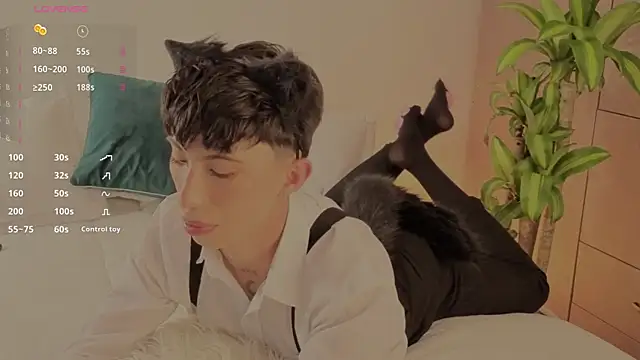 FabianPriince online show from October 31, 2025, 7:21 pm