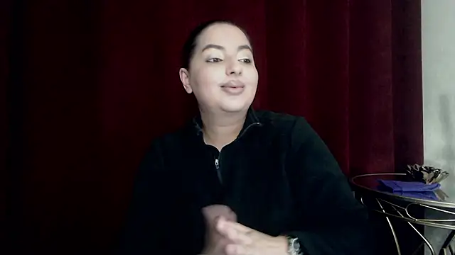 Snapshot of BustyAllyy chatting on February 6, 2026, 11:34 pm BustyAllyy online show from February 6, 2026, 11:34 pm