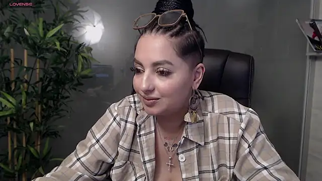 BustyAllyy online show from March 10, 2025, 12:50 am