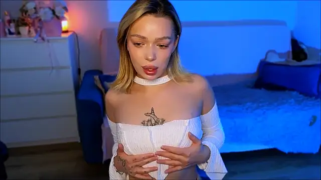 Snapshot of Lily_Yin chatting on November 18, 2025, 5:11 am Lily Yin online show from November 18, 2025, 5:11 am