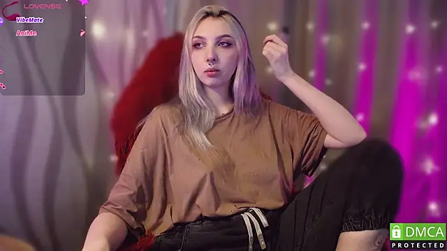 Snapshot of JustMeowGirl chatting on February 8, 2025, 9:03 am JustMeowGirl online show from February 8, 2025, 9:03 am