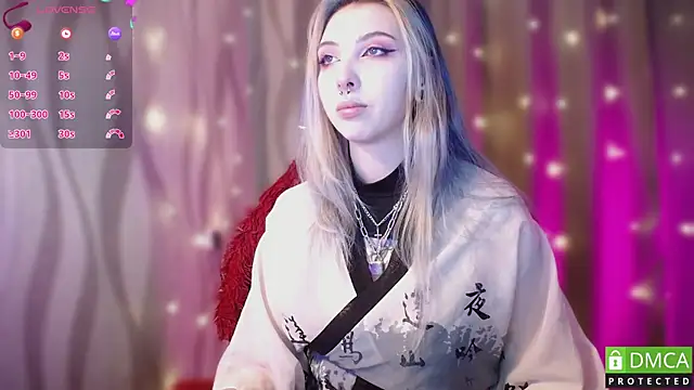 Snapshot of JustMeowGirl chatting on February 6, 2025, 3:06 am JustMeowGirl online show from February 6, 2025, 3:06 am