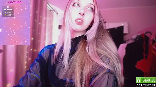Snapshot of JustMeowGirl chatting on June 6, 2026, 5:56 am JustMeowGirl online show from June 6, 2026, 5:56 am