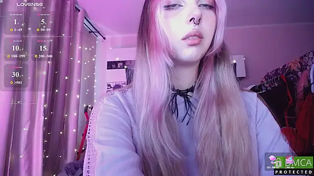 Snapshot of JustMeowGirl chatting on May 24, 2026, 4:56 am JustMeowGirl online show from May 24, 2026, 4:56 am