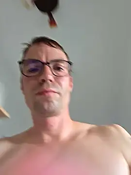 Schnubby1 online show from June 24, 2026, 3:10 pm