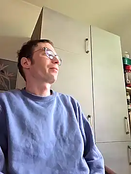 Schnubby1 online show from March 14, 2025, 3:47 pm