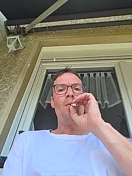 Schnubby1 online show from June 8, 2026, 11:22 am
