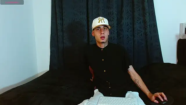 Bastiaan 28 online show from December 2, 2025, 12:11 am