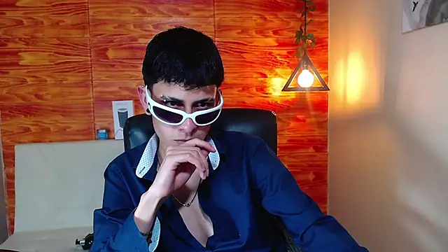 Bastiaan 28 online show from February 10, 2025, 5:25 am