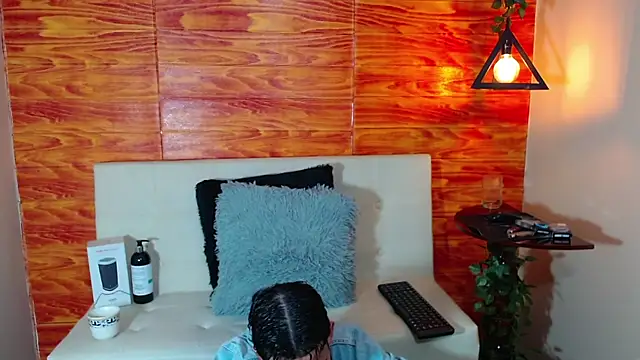 Bastiaan 28 online show from March 9, 2025, 8:40 am