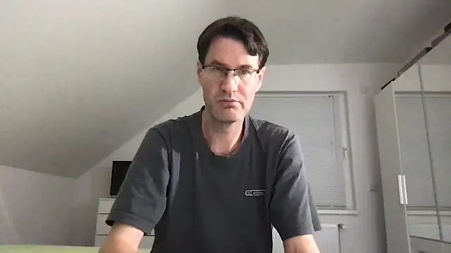 zxzx cam1 online show from October 18, 2025, 9:17 pm