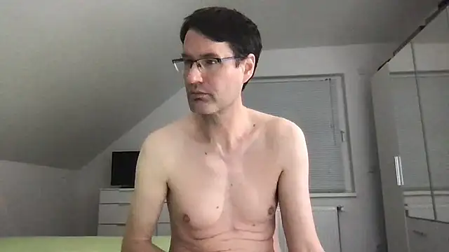 zxzx cam1 online show from March 4, 2025, 11:43 pm