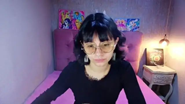 charlottemoonxz online show from July 13, 2026, 5:45 pm