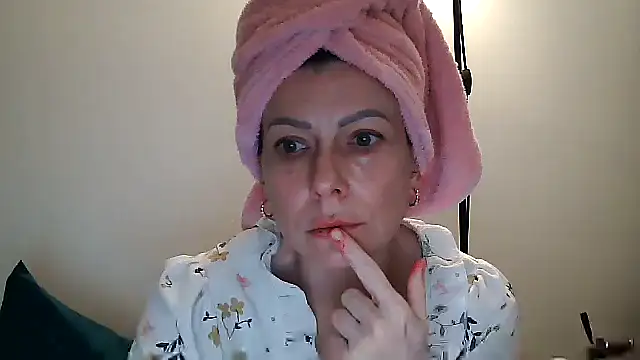 Snapshot of anechka1 chatting on March 3, 2026, 12:17 am anechka1 online show from March 3, 2026, 12:17 am