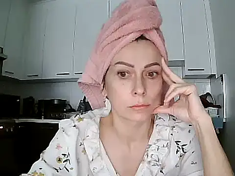 Snapshot of anechka1 chatting on December 9, 2024, 3:33 pm anechka1 online show from December 9, 2024, 3:33 pm