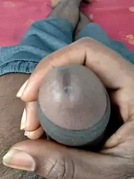 Snapshot of Sweety_Tamil_boy chatting on March 14, 2025, 11:12 am Sweety Tamil boy online show from March 14, 2025, 11:12 am