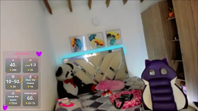 Snapshot of Charming_J chatting on December 5, 2025, 6:34 am Charming J online show from December 5, 2025, 6:34 am