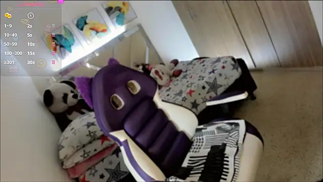 Snapshot of Charming_J chatting on February 27, 2025, 8:56 am Charming J online show from February 27, 2025, 8:56 am