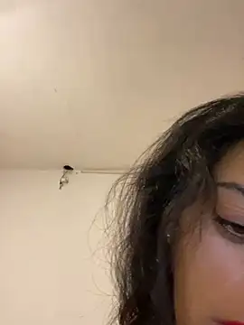 canderodrig777 online show from February 5, 2025, 6:04 pm