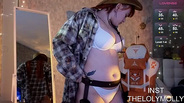 LolyMolli online show from April 17, 2026, 9:45 am