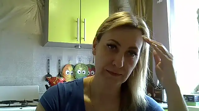 Snapshot of AshleyXHoney chatting on March 17, 2025, 6:29 am AshleyXHoney online show from March 17, 2025, 6:29 am