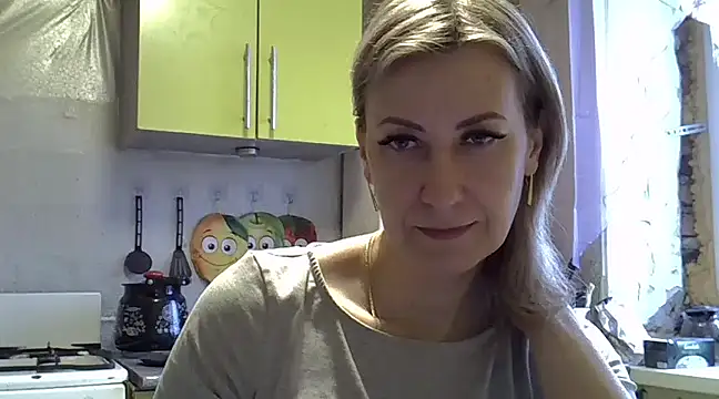 Snapshot of AshleyXHoney chatting on January 31, 2025, 6:46 am AshleyXHoney online show from January 31, 2025, 6:46 am