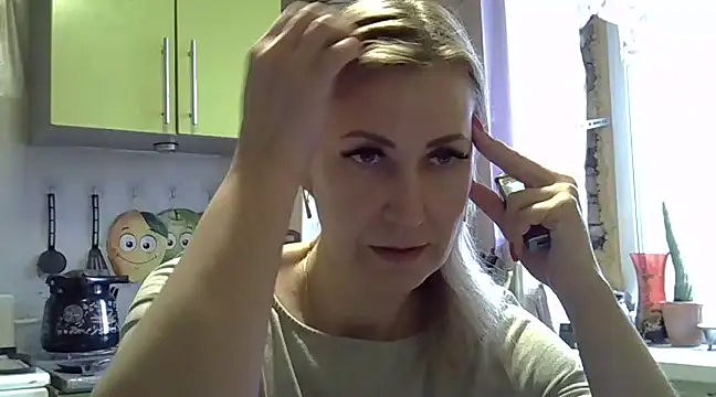 Snapshot of AshleyXHoney chatting on February 3, 2025, 7:07 am AshleyXHoney online show from February 3, 2025, 7:07 am